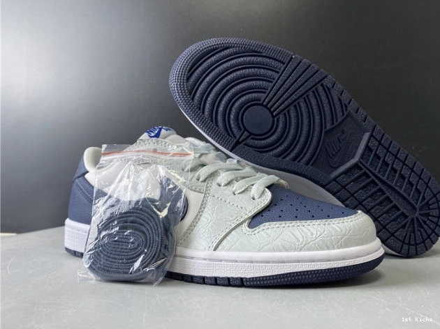 1st Kicks 1 CW8576-200 Navy Grey Blue Jordan Air 0821